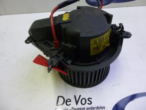 Używane Silnik wentylatora nagrzewnicy Citroen XM (Y4) 2.0 i 16V Cena € 70,00 Procedura marży oferowane przez De Vos Autodemontagebedrijf