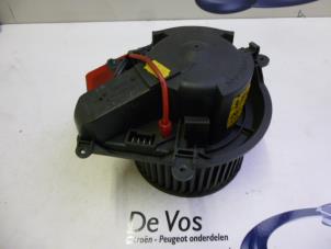 Używane Silnik wentylatora nagrzewnicy Citroen XM (Y3) 3.0 V6 Cena € 70,00 Procedura marży oferowane przez De Vos Autodemontagebedrijf
