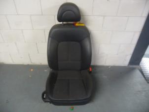 Used Seat, right Peugeot 407 Price € 200,00 Margin scheme offered by De Vos Autodemontagebedrijf