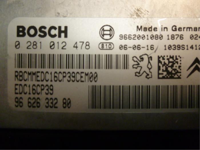 Used Engine management computer Peugeot 407 (6D) 2.2 HDiF 16V Price € 250,00 Margin scheme offered by De Vos Onderdelen