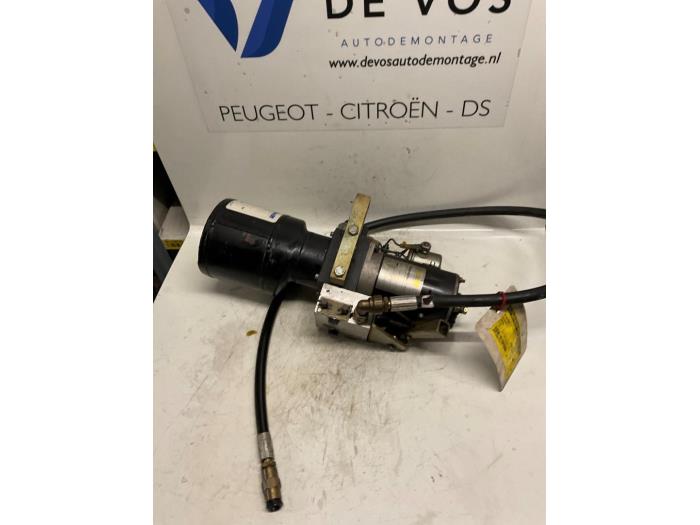Gebrauchte Ölpumpe Peugeot Boxer Preis € 115,00 Margenregelung angeboten von De Vos Onderdelen