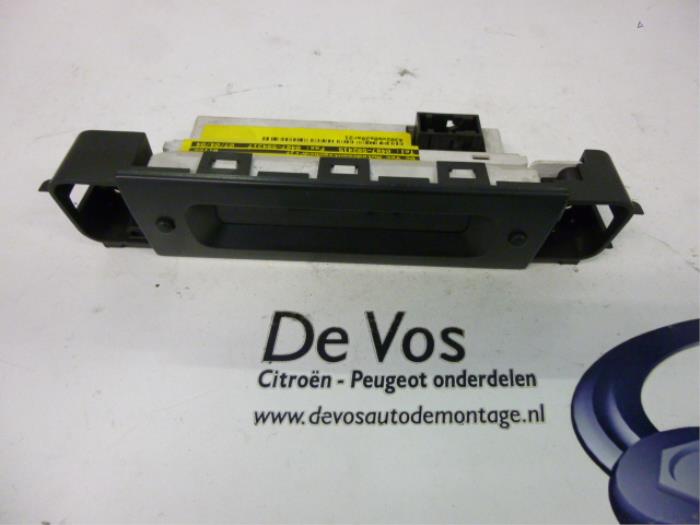Begagnade Innerdisplay Peugeot 406 Pris € 45,00 Marginaltabell erbjuds av De Vos Onderdelen