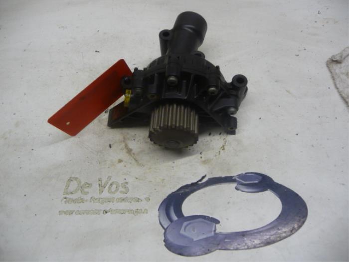 Water pump from a Peugeot 406 2001