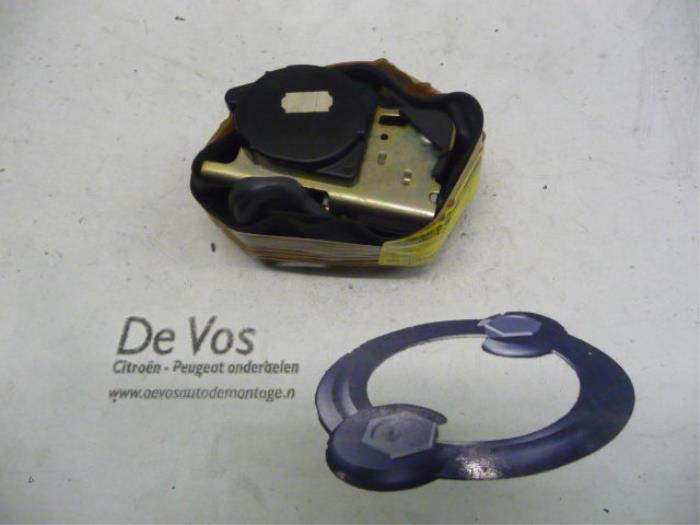 Accrochage Ceinture Avant Droite Peugeot 106 I – Pièce D'occasion 8971XT