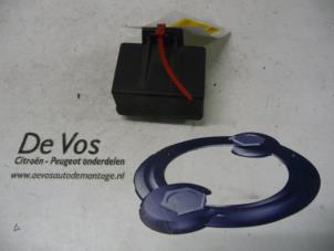 Used Glow plug relay Peugeot 406 (8B) 2.0 HDi 110 Price € 25,00 Margin scheme offered by De Vos Autodemontagebedrijf