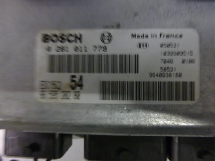 Used Engine management computer Citroen C8 (EA/EB) 2.2 HDi 16V Price € 250,00 Margin scheme offered by De Vos Onderdelen