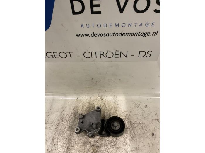 Usados Rodillo tensor correa múltiple Citroen C2 (JM) 1.4 HDI Precio € 25,00 Norma de margen ofrecido por De Vos Onderdelen