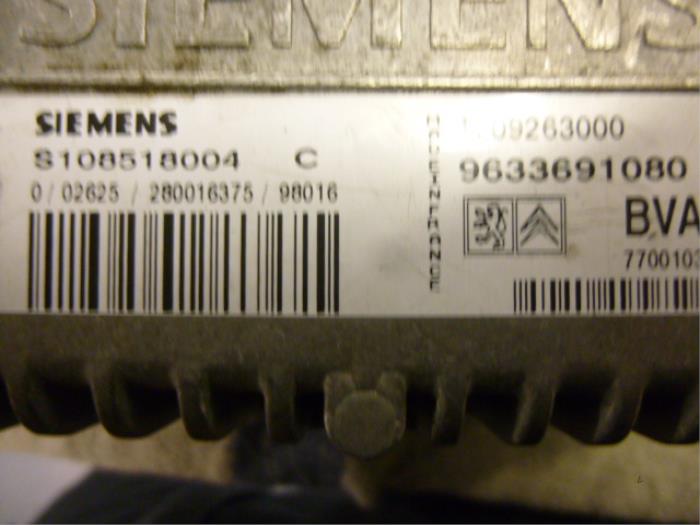 Automatic gearbox computer from a Citroën Xantia Break (X2) 1.9 TD X,SX 1998