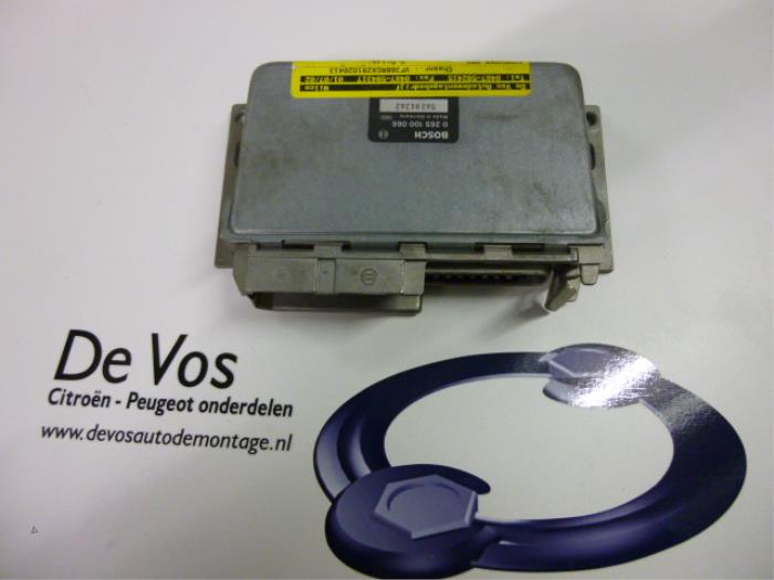 Usagé Ordinateur ABS Peugeot 605 (6B) 2.0 SRTi/SRVi Turbo Prix € 70,00 Règlement à la marge proposé par De Vos Onderdelen