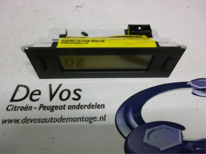 Begagnade Innerdisplay Citroen C8 (EA/EB) 2.2 HDi 16V Pris € 70,00 Marginaltabell erbjuds av De Vos Onderdelen