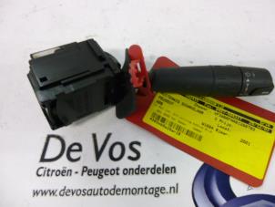 Gebrauchte Scheibenwischer Schalter Peugeot 406 (8B) 2.0 16V ST,SV Preis € 35,00 Margenregelung angeboten von De Vos Autodemontagebedrijf
