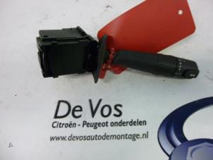 Gebrauchte Scheibenwischer Schalter Peugeot 406 (8B) 2.0 HDi 110 Preis € 25,00 Margenregelung angeboten von De Vos Autodemontagebedrijf