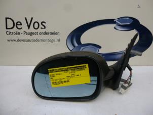 Używane Lusterko zewnetrzne lewe Peugeot 406 (8B) 1.8 16V Cena € 55,00 Procedura marży oferowane przez De Vos Autodemontagebedrijf