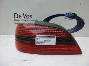Gebrauchte Rücklicht links Peugeot 406 (8B) 1.8 S,SL,ST,STX 16V Preis € 35,00 Margenregelung angeboten von De Vos Autodemontagebedrijf