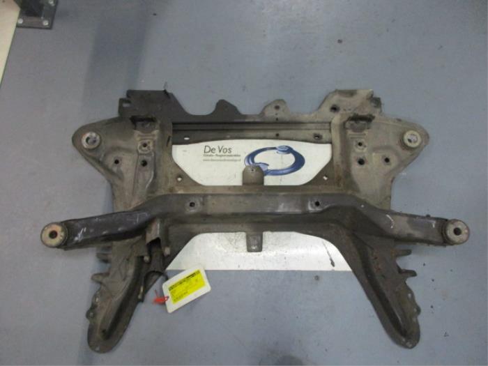 Gebrauchte Unterrahmen Peugeot 406 (8B) 1.8 16V Preis € 55,00 Margenregelung angeboten von De Vos Onderdelen
