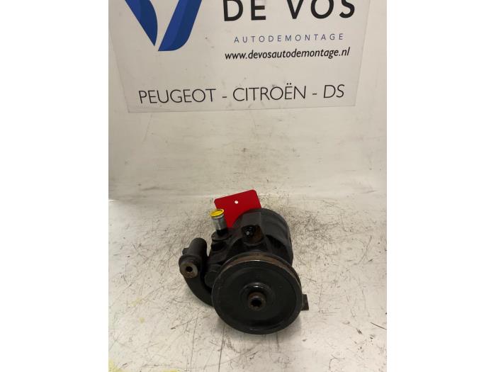Usagé Pompe de direction Peugeot 605 Prix € 115,00 Règlement à la marge proposé par De Vos Onderdelen