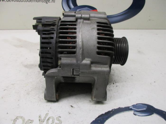 Dynamo van een Citroën Xantia Break (X1/2) 1.8i X,SX 1997