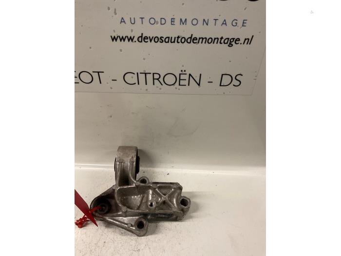 Used Engine mount Peugeot 806 1.9 STDT,SVDT,SVDT Pullman Price € 35,00 Margin scheme offered by De Vos Onderdelen