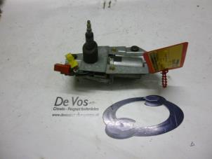 Usados Motor de limpiaparabrisas detrás Citroen XM Break (Y4) 2.5 Turbo D 12V Precio € 50,00 Norma de margen ofrecido por De Vos Onderdelen