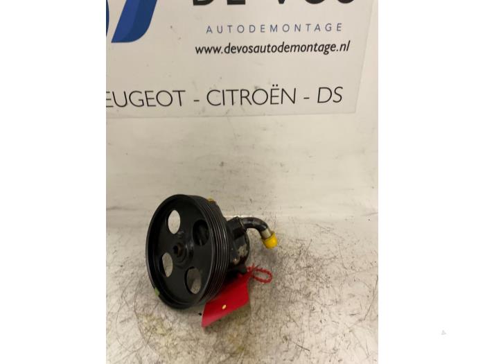 Usagé Pompe de direction Peugeot 405 II (4B) 2.0 SRi Prix € 70,00 Règlement à la marge proposé par De Vos Onderdelen