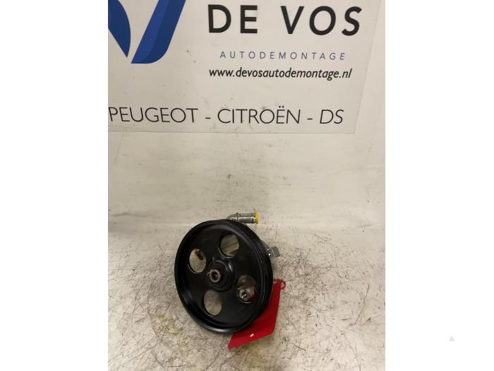 Usagé Pompe de direction Peugeot 405 II (4B) 2.0 SRi Prix € 70,00 Règlement à la marge proposé par De Vos Onderdelen
