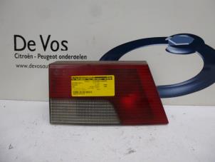 Używane Tylne swiatlo pozycyjne lewe Peugeot 405 Cena € 15,00 Procedura marży oferowane przez De Vos Autodemontagebedrijf