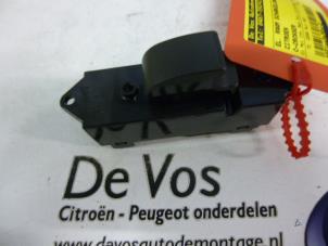 Used Electric window switch Citroen C-Crosser Price € 20,00 Margin scheme offered by De Vos Autodemontagebedrijf