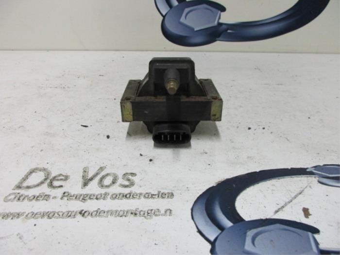 Gebrauchte Zündspule Peugeot 205 II (20A/C) 1.1 XE,GE,XL,GL,XR,GR Preis € 35,00 Margenregelung angeboten von De Vos Onderdelen