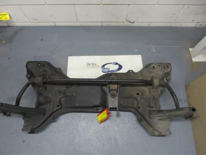 Used Subframe Peugeot Boxer (244) 2.2 HDi Price € 160,00 Margin scheme offered by De Vos Onderdelen