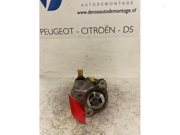 Usagé Pompe de direction Peugeot Boxer (230P) 2.8 D Prix € 115,00 Règlement à la marge proposé par De Vos Onderdelen