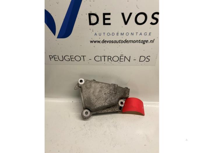 Usagé Support moteur Citroen C3 Prix € 25,00 Règlement à la marge proposé par De Vos Onderdelen