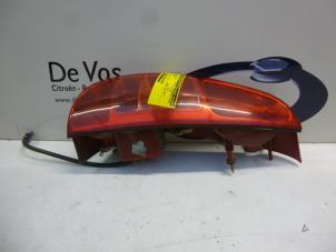 Used Taillight, right Peugeot 807 2.0 HDi 16V Price € 55,00 Margin scheme offered by De Vos Autodemontagebedrijf