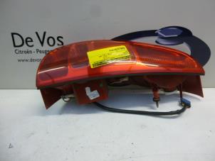 Used Taillight, right Peugeot 807 2.2 HDiF 16V Price € 55,00 Margin scheme offered by De Vos Autodemontagebedrijf