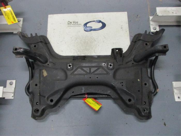 Used Subframe Citroen C4 Berline (LC) 2.0 16V Price € 80,00 Margin scheme offered by De Vos Onderdelen