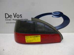 Używane Tylne swiatlo pozycyjne lewe Peugeot 306 (7B) 1.9 D Kat. Cena € 35,00 Procedura marży oferowane przez De Vos Autodemontagebedrijf