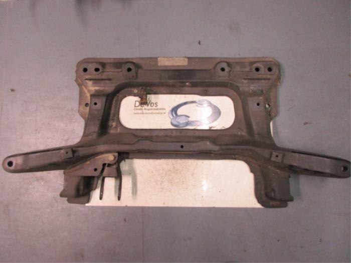 Used Subframe Peugeot 306 Price € 55,00 Margin scheme offered by De Vos Onderdelen
