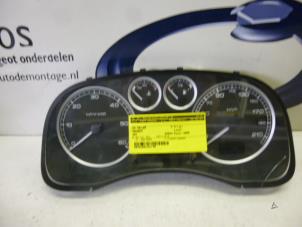 Gebrauchte Tacho - Kombiinstrument KM Peugeot 307 (3A/C/D) 1.6 HDiF 16V Preis € 70,00 Margenregelung angeboten von De Vos Autodemontagebedrijf