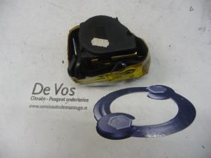 Used Rear seatbelt, left Peugeot 306 (7A/C/S) 1.9 D Price € 35,00 Margin scheme offered by De Vos Autodemontagebedrijf