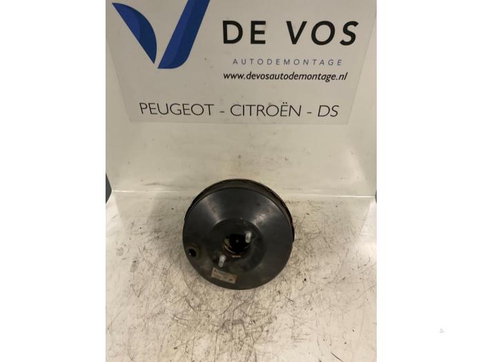 Usagé Servo frein Citroen Saxo Prix € 45,00 Règlement à la marge proposé par De Vos Onderdelen