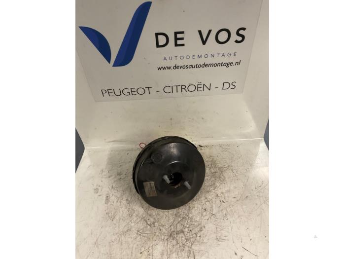 Usagé Servo frein Citroen Saxo Prix € 45,00 Règlement à la marge proposé par De Vos Onderdelen
