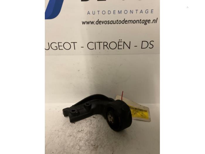 Usagé Support moteur Citroen Evasion Prix € 35,00 Règlement à la marge proposé par De Vos Onderdelen