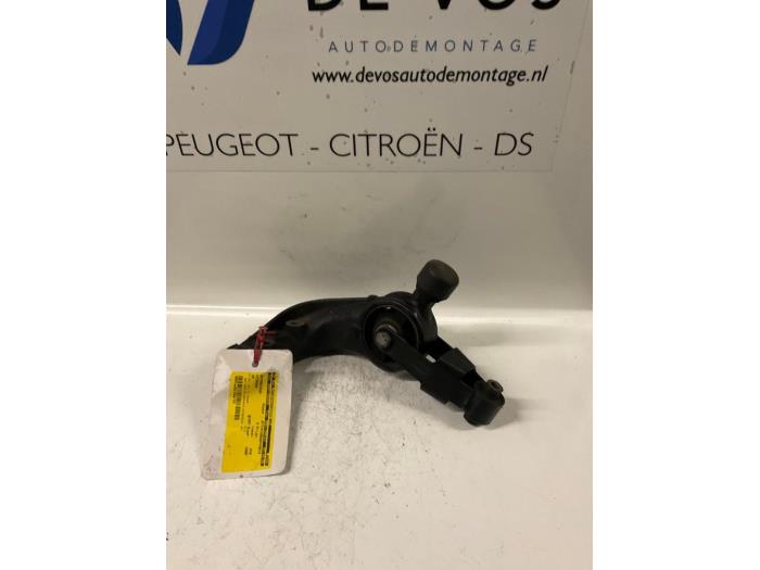 Used Engine mount Citroen XM (Y4) 2.0 i 16V Price € 35,00 Margin scheme offered by De Vos Onderdelen