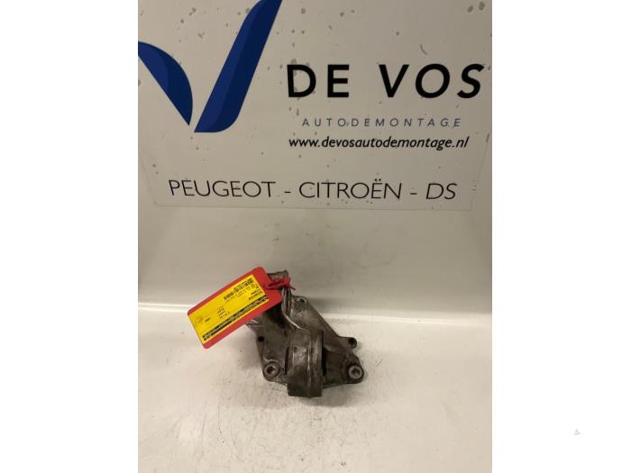 Used Engine mount Citroen XM Price € 35,00 Margin scheme offered by De Vos Onderdelen
