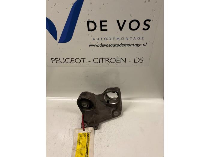 Used Engine mount Citroen XM Price € 35,00 Margin scheme offered by De Vos Onderdelen