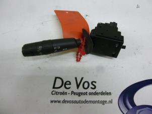 Używane Przelacznik Combi kolumny kierownicy Citroen Xsara Break (N2) 1.6i Cena € 35,00 Procedura marży oferowane przez De Vos Autodemontagebedrijf