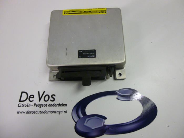 Used Engine management computer Peugeot 309 I (10C/10A) 1.9 GTi Price € 70,00 Margin scheme offered by De Vos Onderdelen