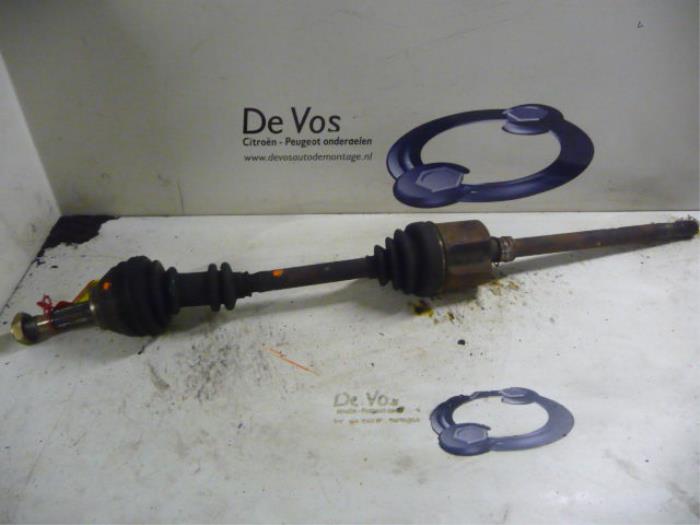 Front drive shaft, right from a Peugeot J5 (280P) 2.5 D 1990