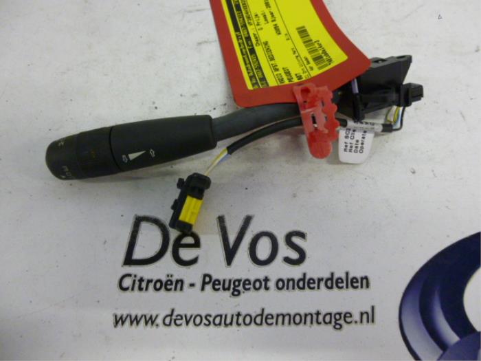 Usagé Télécommande radio Peugeot 607 (9D/U) 2.2 HDi 16V FAP Prix € 25,00 Règlement à la marge proposé par De Vos Onderdelen