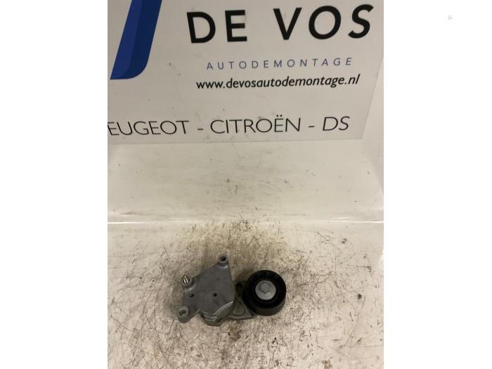 Usados Rodillo tensor correa múltiple Peugeot 207/207+ (WA/WC/WM) 1.6 HDi 16V Precio € 25,00 Norma de margen ofrecido por De Vos Onderdelen