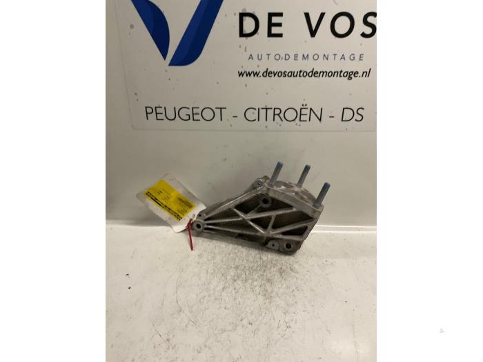 Used Engine mount Citroen Xantia Price € 25,00 Margin scheme offered by De Vos Onderdelen